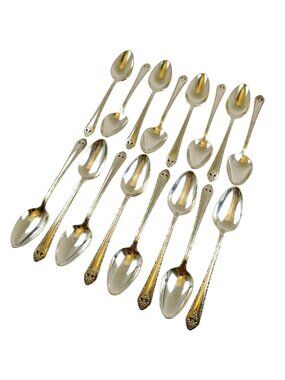 Lovely Lady Teaspoons (Set of 16) Holmes & Edwards Inlaid Silverplate Spoons